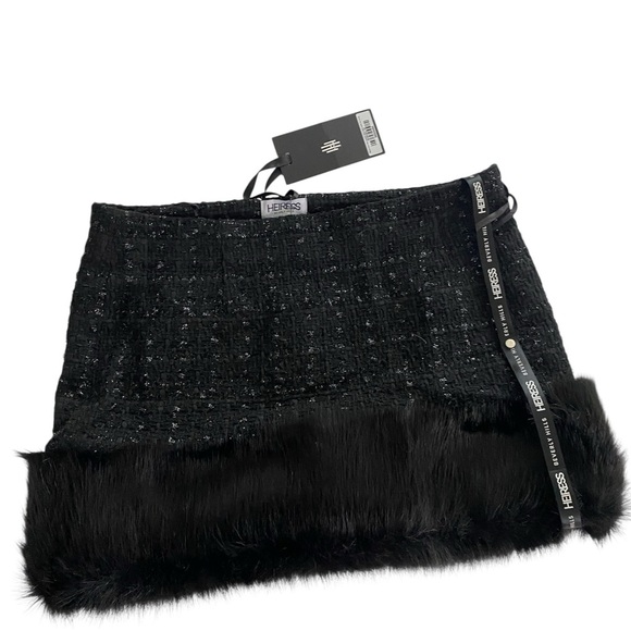 Heiress Beverly Hills Tweed Faux Fur Mini Skirt Black โ Size S NWT - Picture 6 of 7